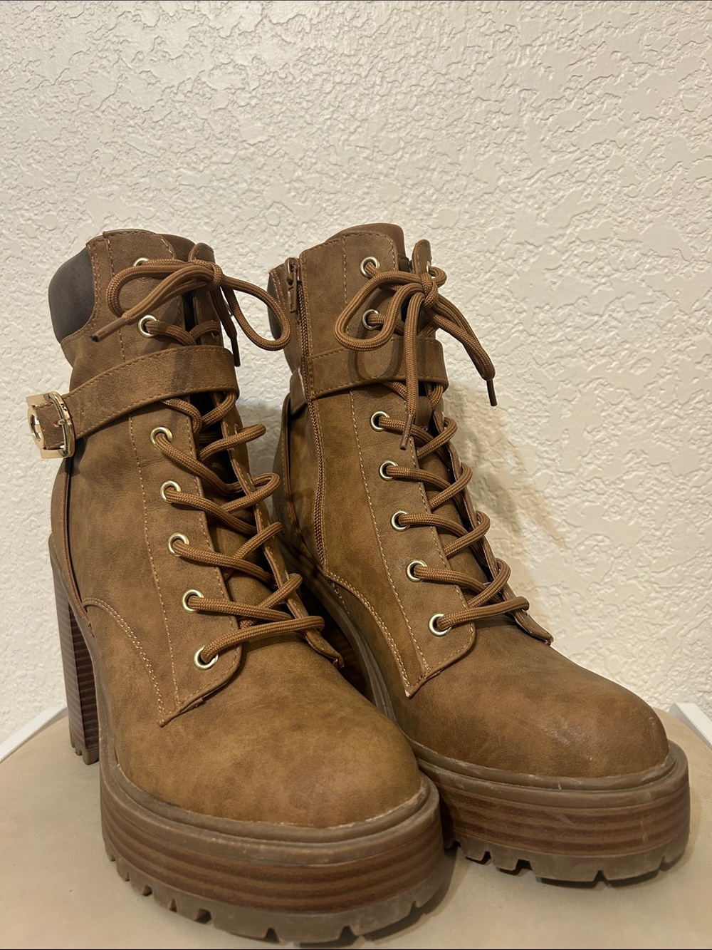 GBG Los Angeles Brown Lace-Up Platform Ankle Boots